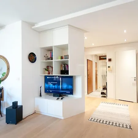 Parkside Oasis In Center *